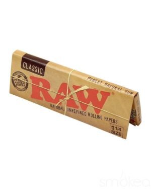 RAW Classic 1 1/4 Rolling Papers short size unbleached SmokersHub