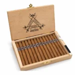 Montecristo Joyitas Dubai Cuban cigar 115mm Laguito No. 3